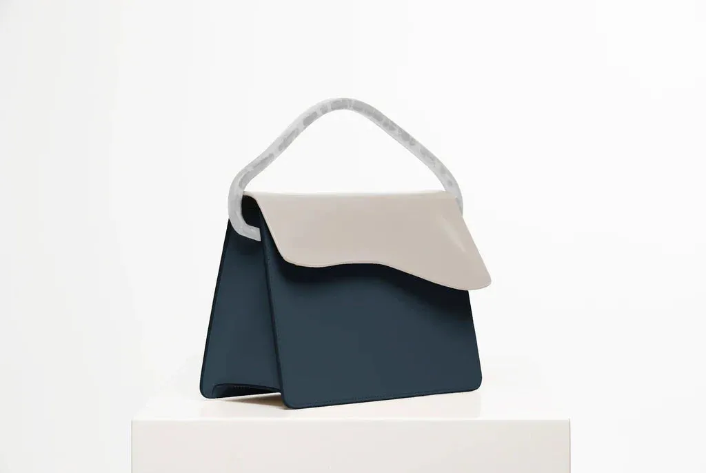 AIGES | ELECTRIC BLUE-BIANCO by NATURAE SACRA