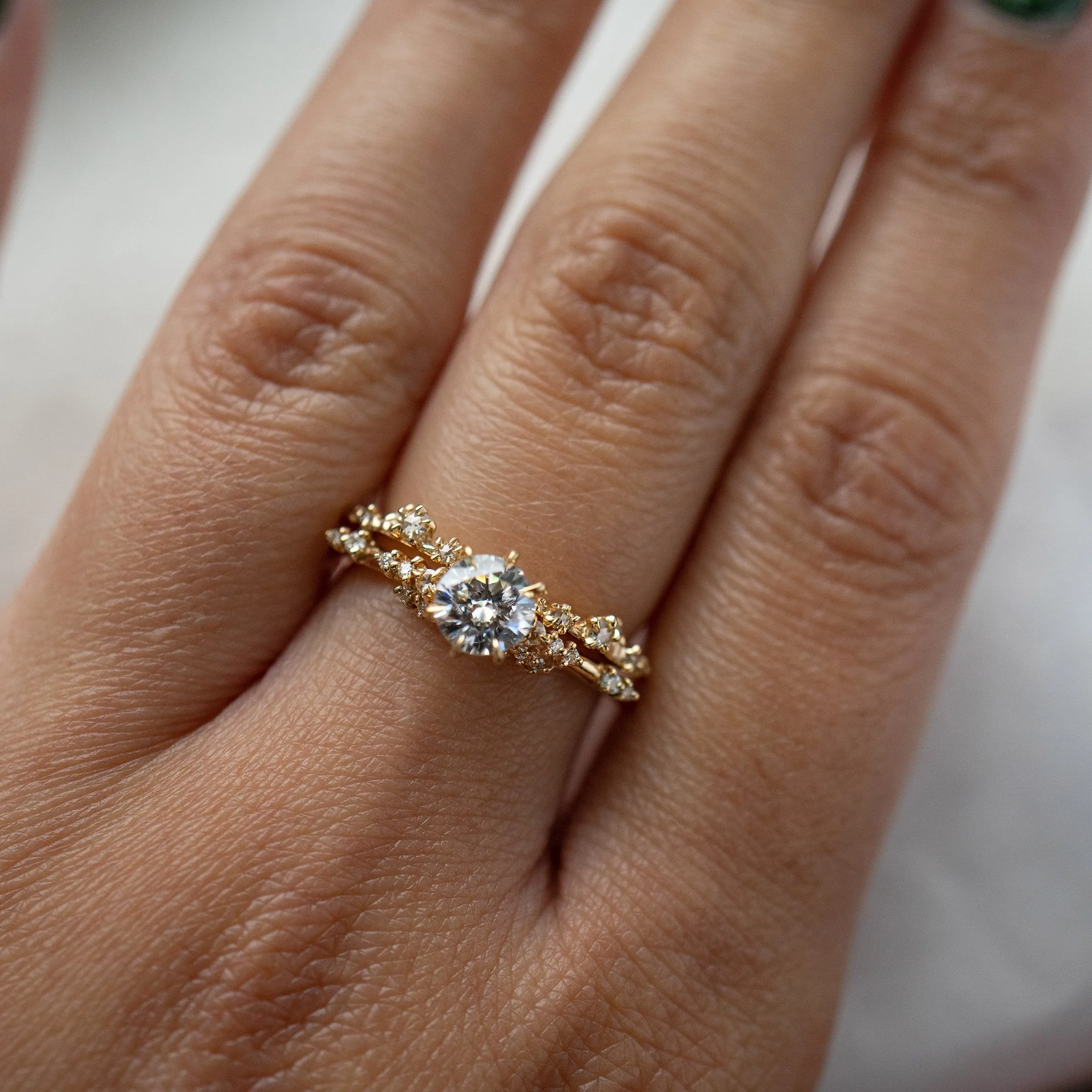 Brilliant Diamond White Wisp Band