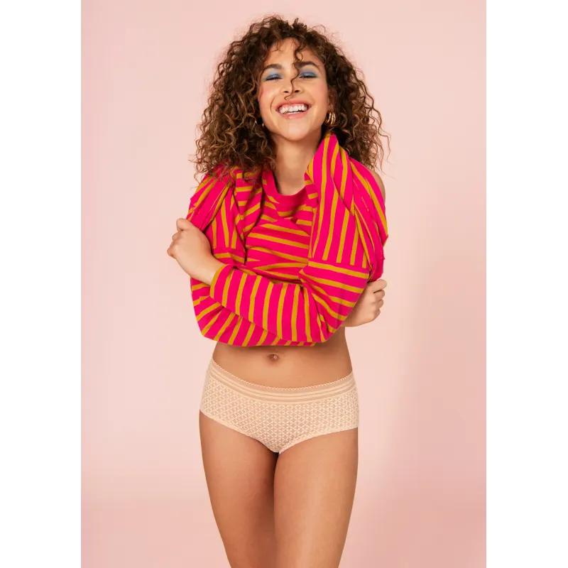 Viva Lace Short Natural Beige - Freya